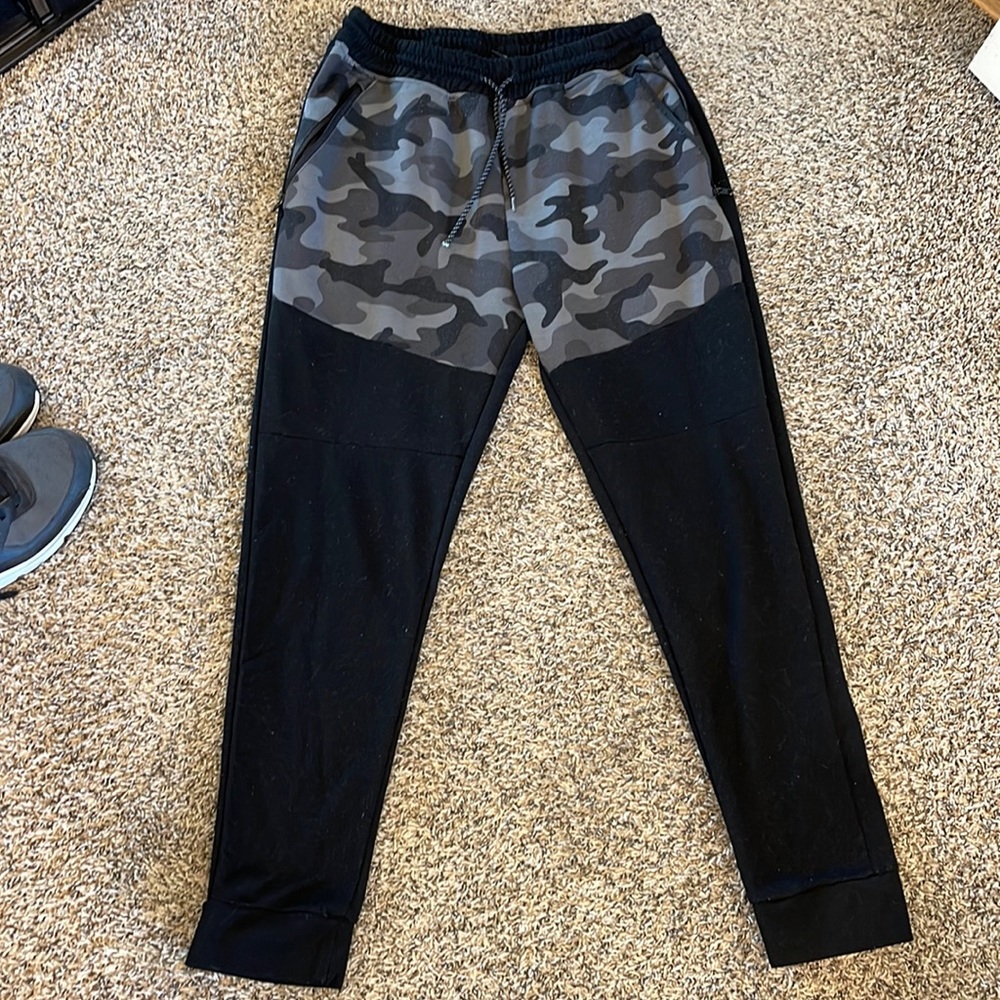 South Pole joggers